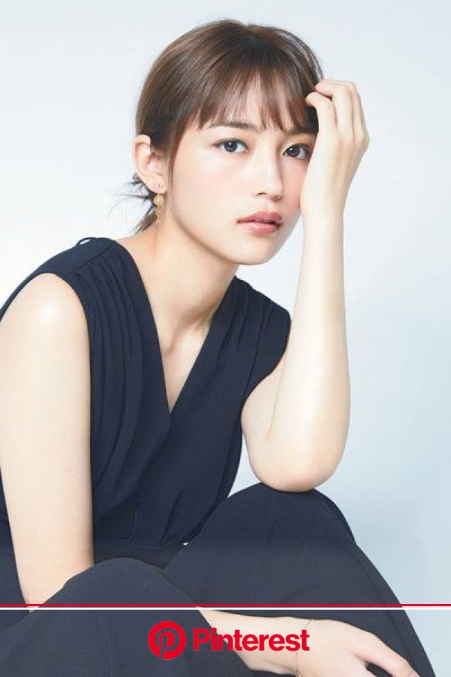 川口春奈さんインタビュー 今どきの かっこいい色気 の体現者 その本質とは 美的 Com 美人 顔 髪 色 韓流アイメイク Luna Margarin 美しさ